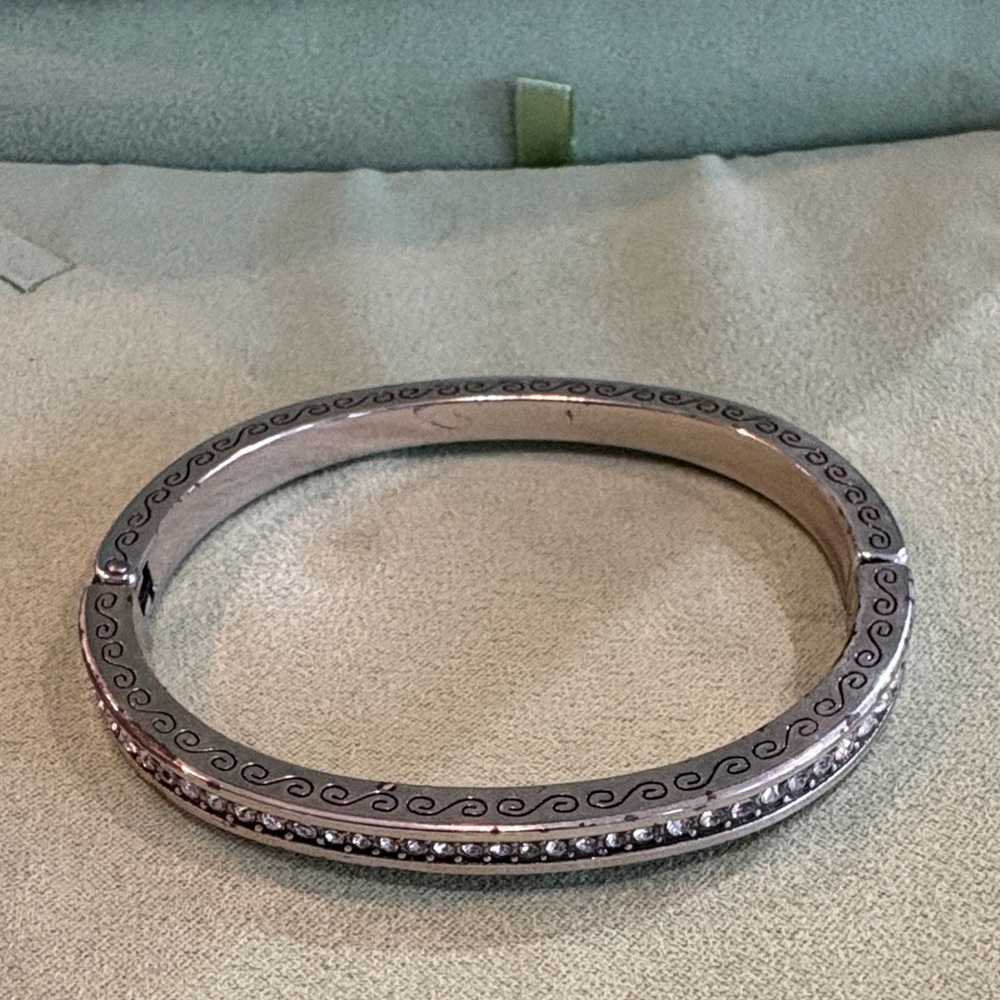 Elegant Silver and Crystal Bangle Bracelet